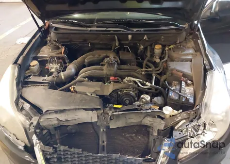 2013 Subaru Legacy 2.5I Limited z USA, uszkodzony, nr VIN 4S3BMBK68D3019992